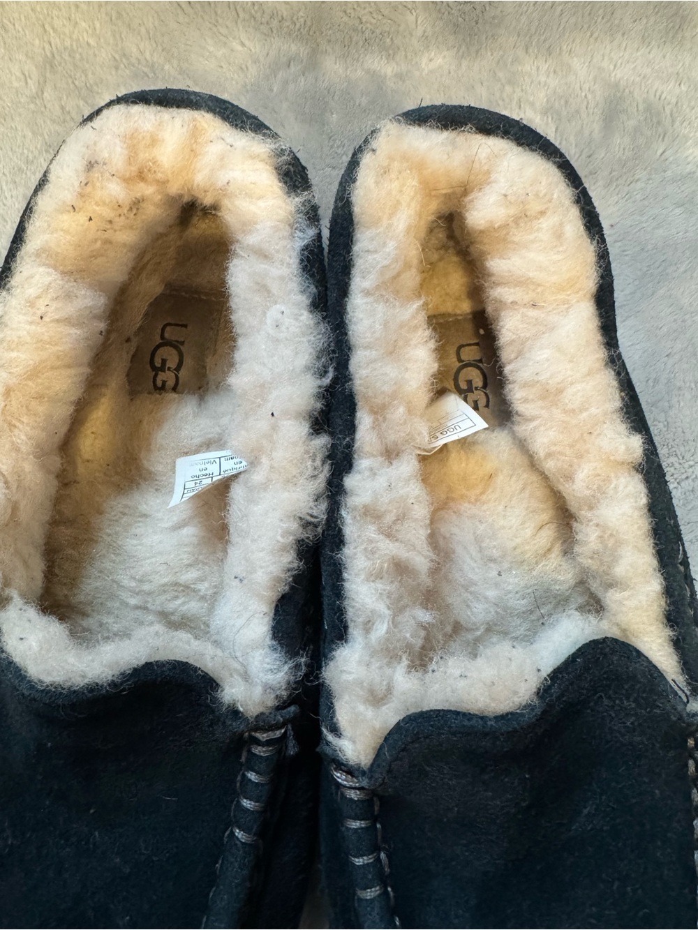 UGG Ansley Navy Blue Suede Moccasin Slippers with Cream Shearling Trim Size 7 - Picture 6 of 8